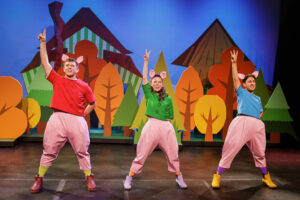 AG Theatre_s The Three Little Pigs Producition Shot- pic credit Nicole Cleary 02